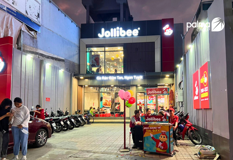 ĐÈN PWL-60 TẠI CỬA HÀNG GÀ RÁN JOLLIBEE PHẠM VĂN CHIÊU GÒ VẤP