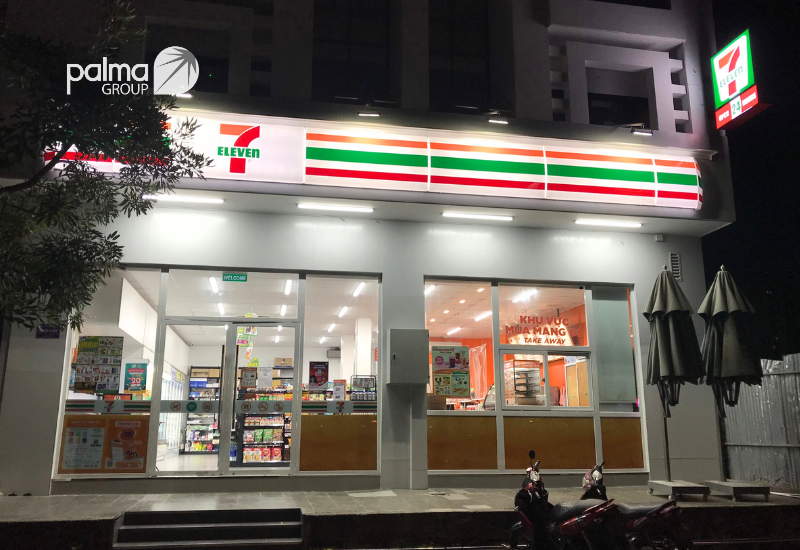  ĐÈN PWL-60 TẠI CỬA HÀNG SEVEN ELEVEN